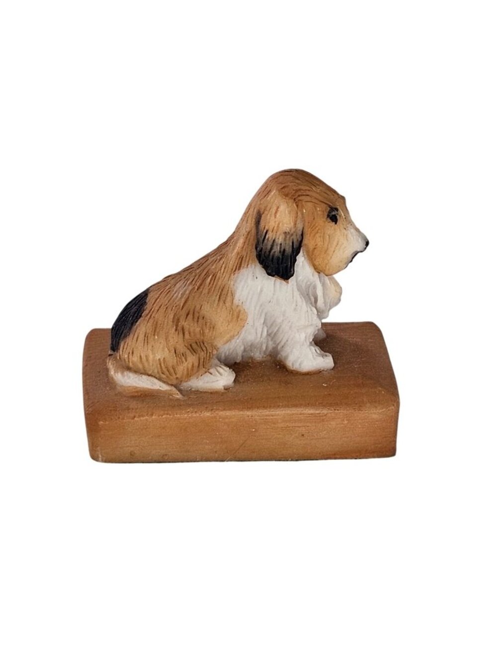 Hand-Painted Beagle Basset Hound Dog Figurine Arista Of Scotland Miniature